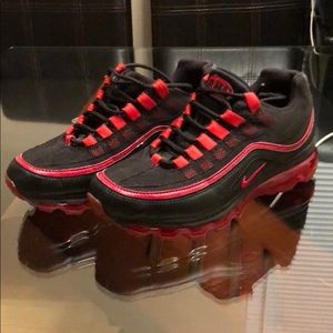 Women’s Nike Air Max  (unisex)